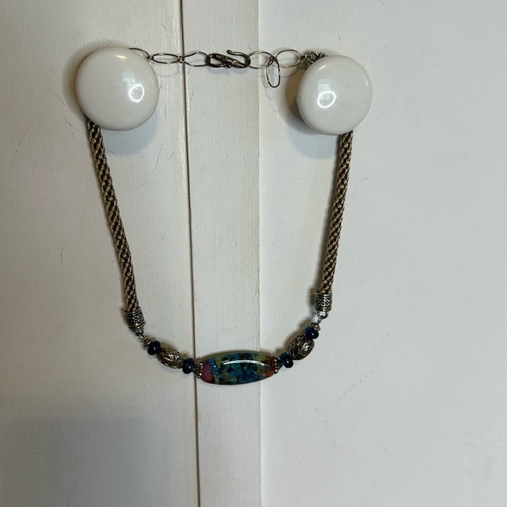 Necklace handmade centerpiece with silver and beads - Picture 2 of 8